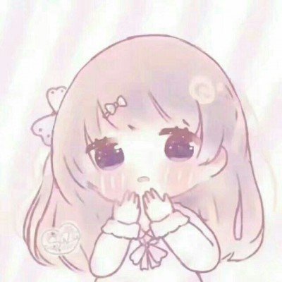 女子向回收箱投近40斤旧衣提现被拒